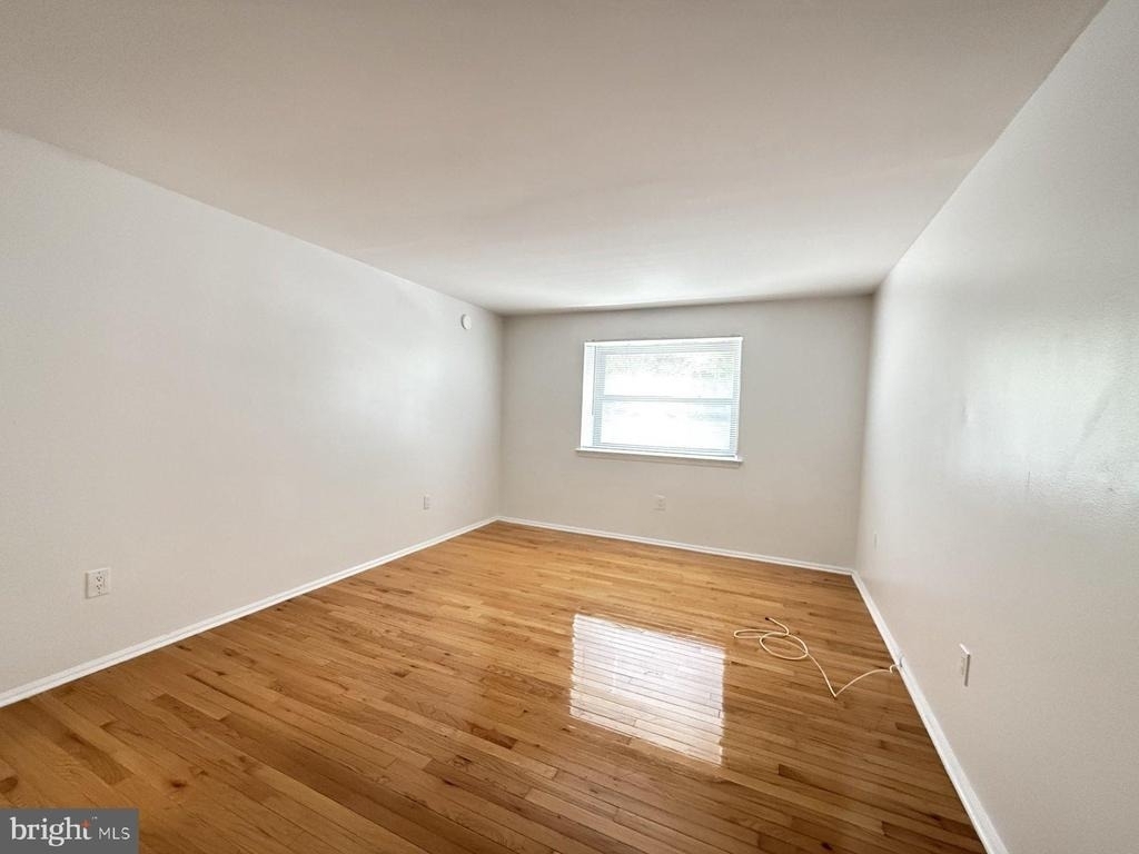 606 Cooper Landing Road - Photo 9