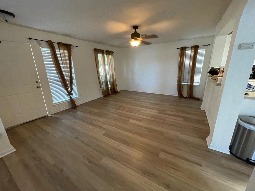 1000 Berry Bend Path - Photo 3