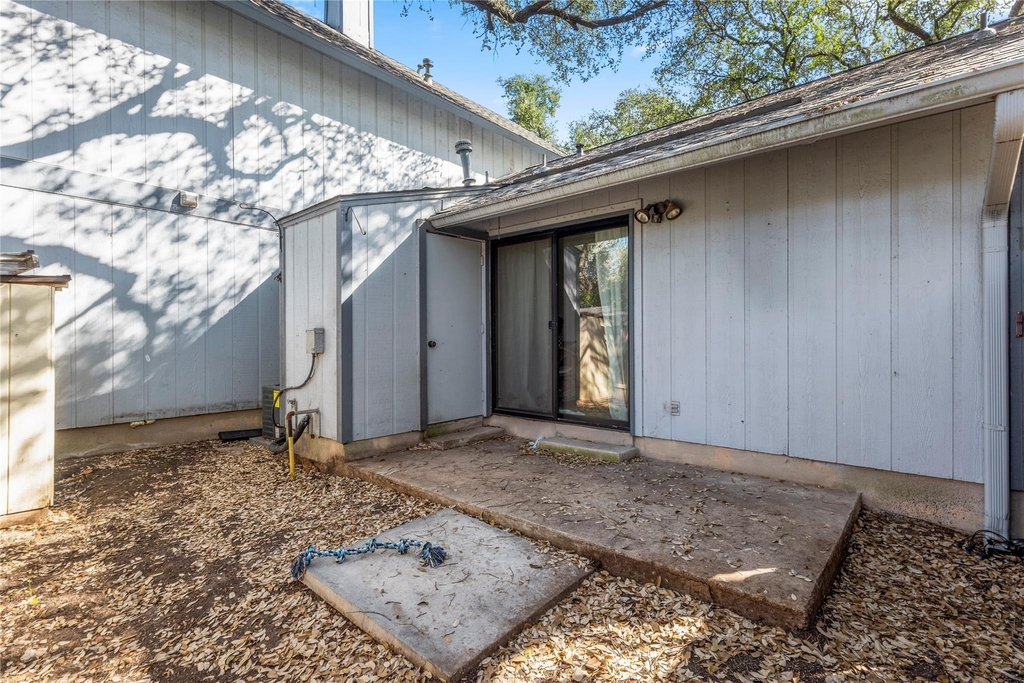 1411 Gracy Farms Ln - Photo 14