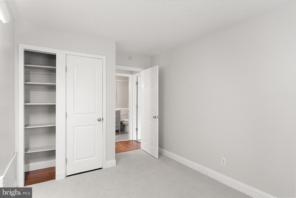 380 Delancey Place - Photo 15