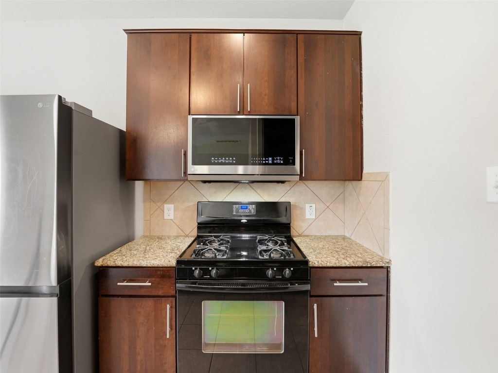 1900 Little Elm Trl - Photo 6