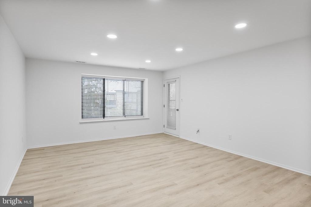 4912 Dunbarton Road - Photo 4