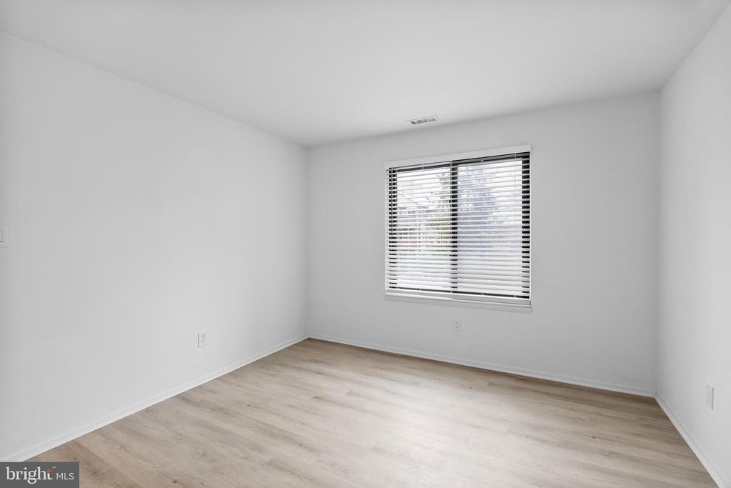 4912 Dunbarton Road - Photo 12