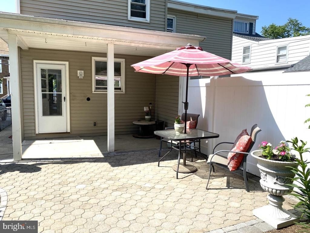 48 Elizabeth Street - Photo 14