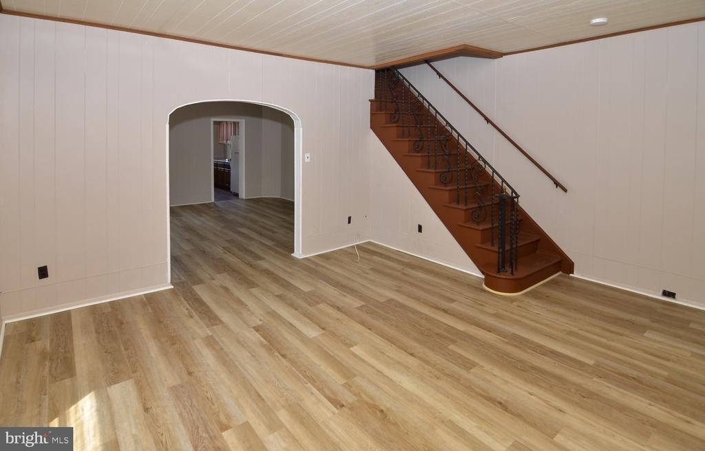 19 4th Avenue - Photo 5