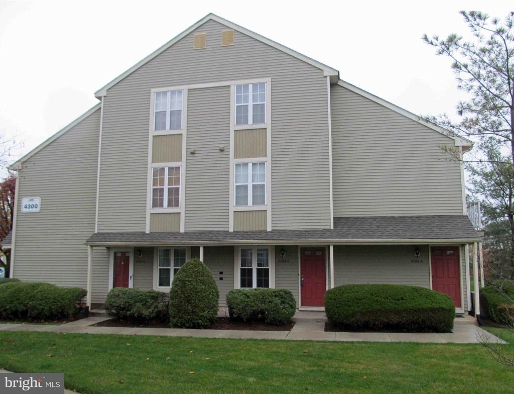 4305-a Fenwick Lane - Photo 1