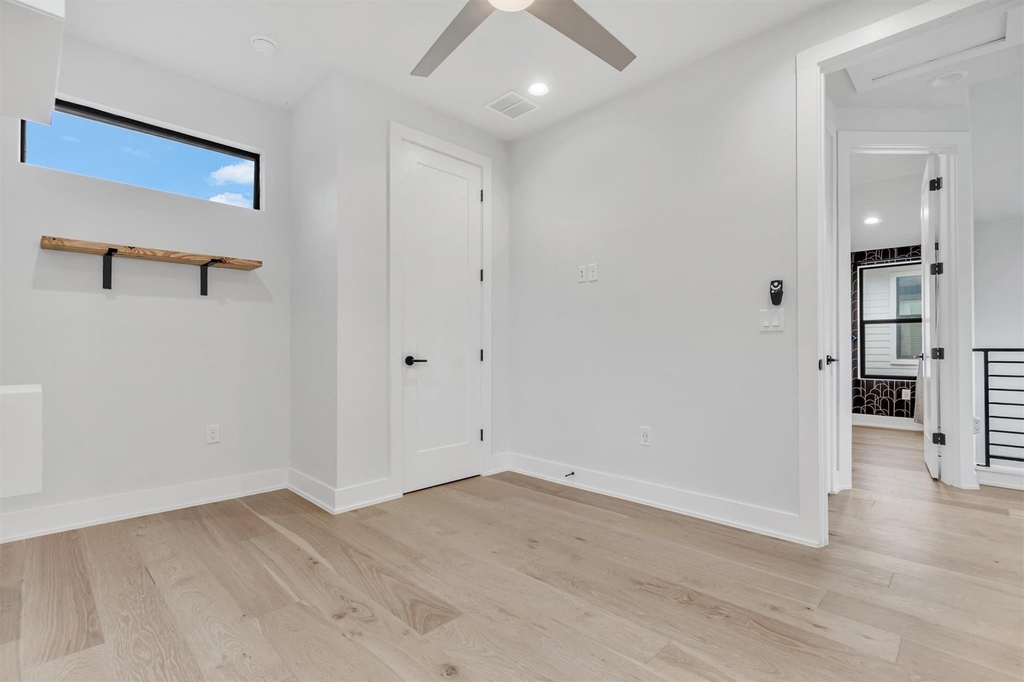 408 W Odell St - Photo 21