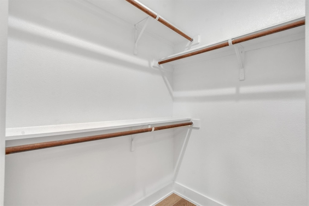 408 W Odell St - Photo 25