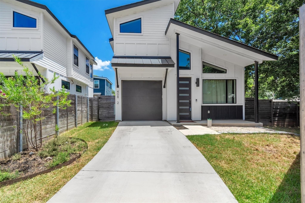 408 W Odell St - Photo 0