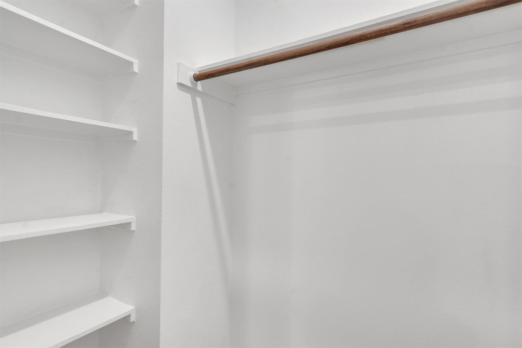 408 W Odell St - Photo 24