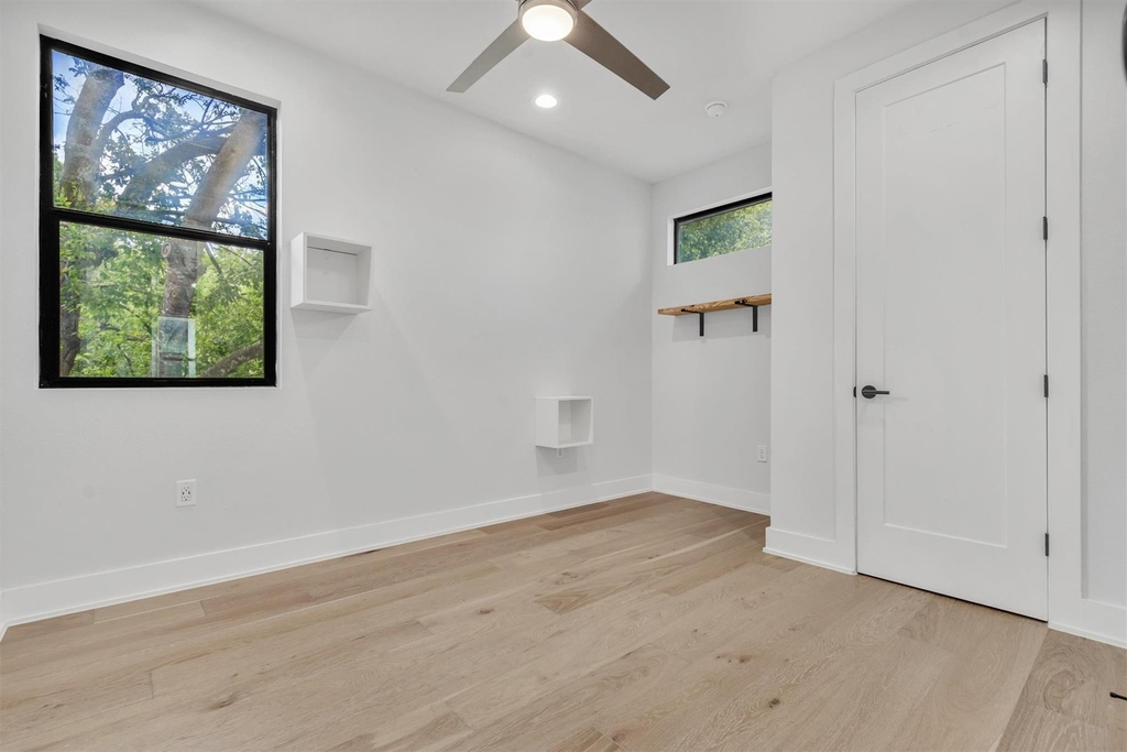 408 W Odell St - Photo 20