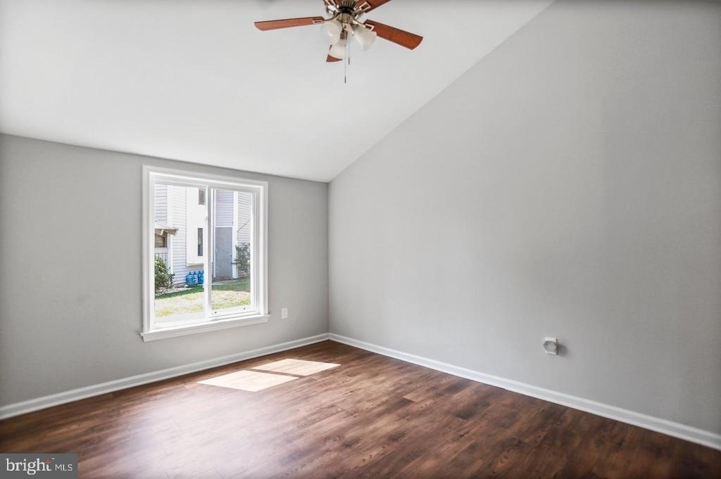 1523 Kensington Drive - Photo 13