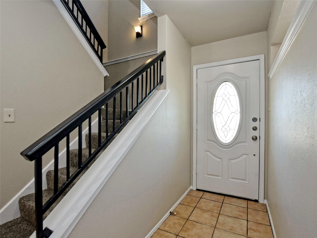 300 North Field St - Photo 4