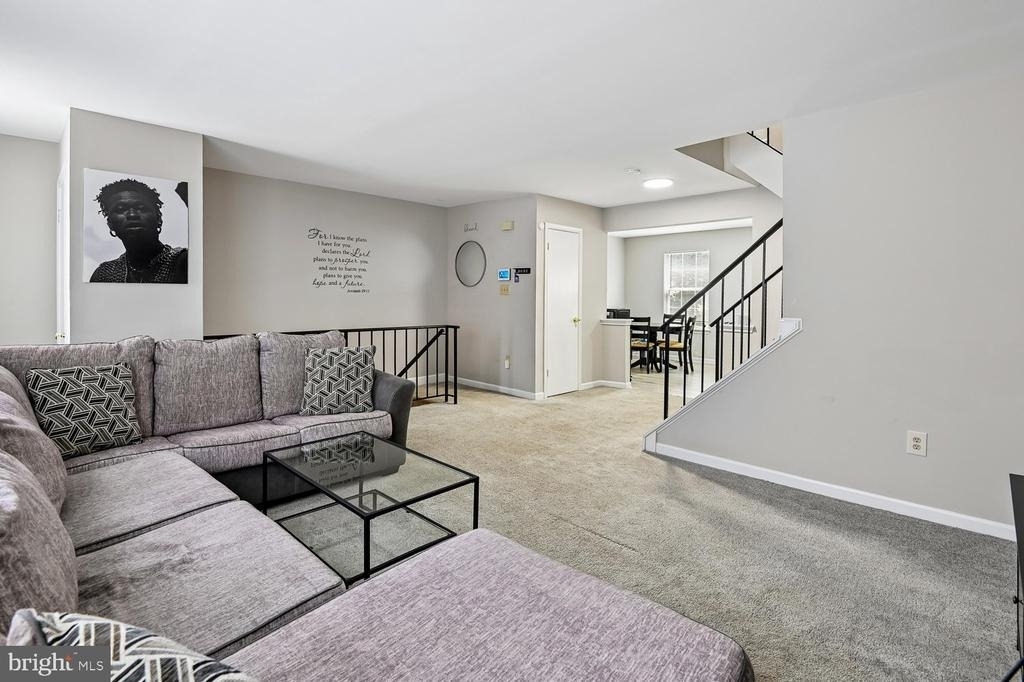 530 Mount Lubentia Court E - Photo 3