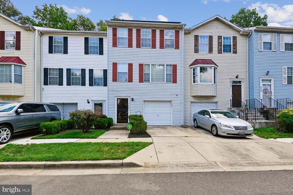 530 Mount Lubentia Court E - Photo 0