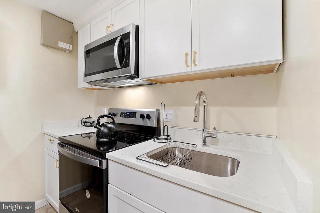 2505 Falling Brook Terrace - Photo 11