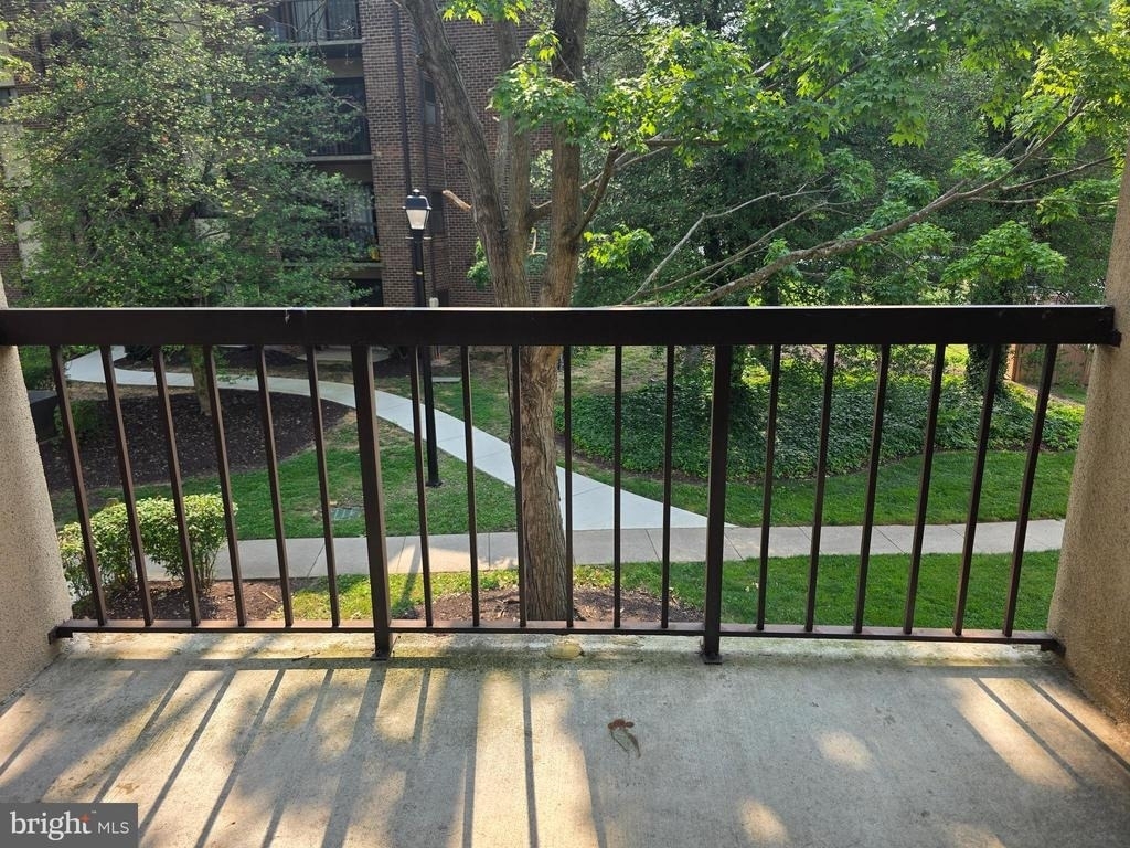 15609 Dorset Road - Photo 14