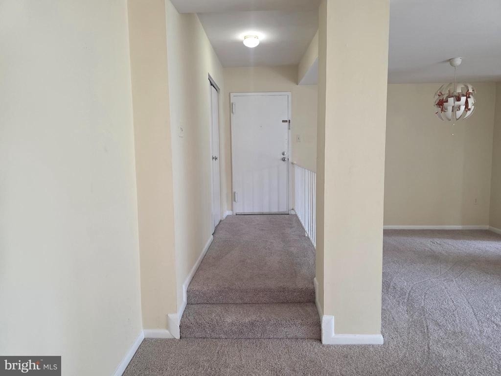 15609 Dorset Road - Photo 2