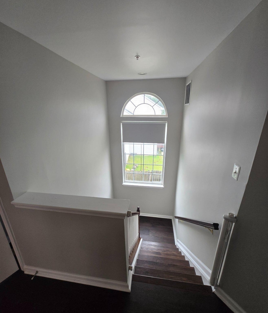 7811 New Ascot Lane - Photo 10