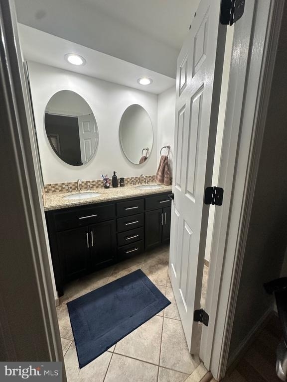 7535 Elioak Terrace - Photo 14
