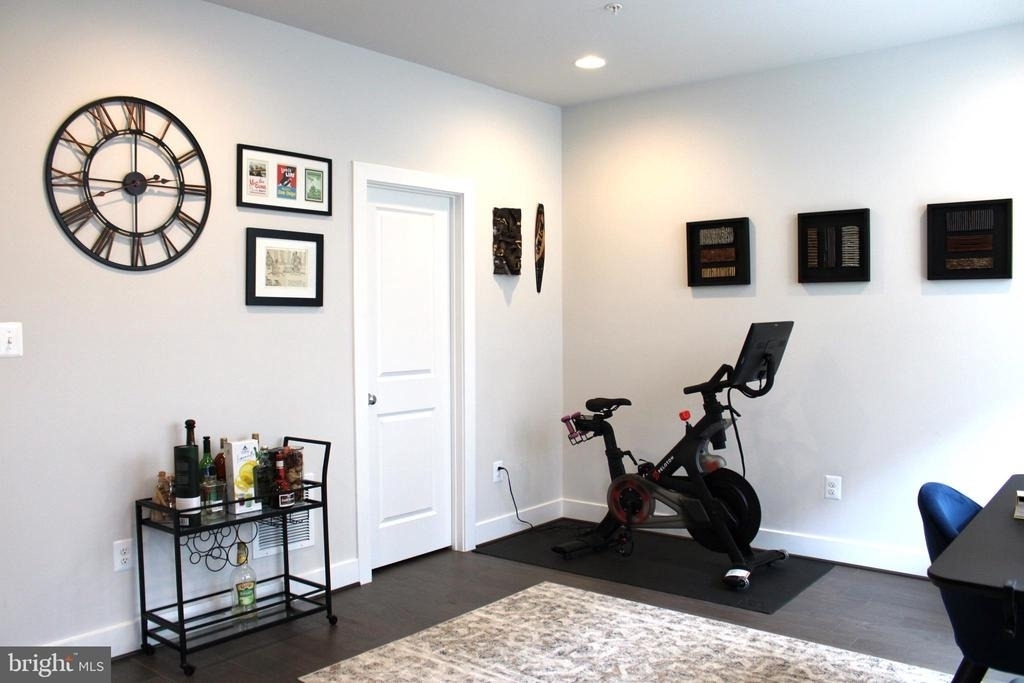 5040 Oakmoore Drive - Photo 32
