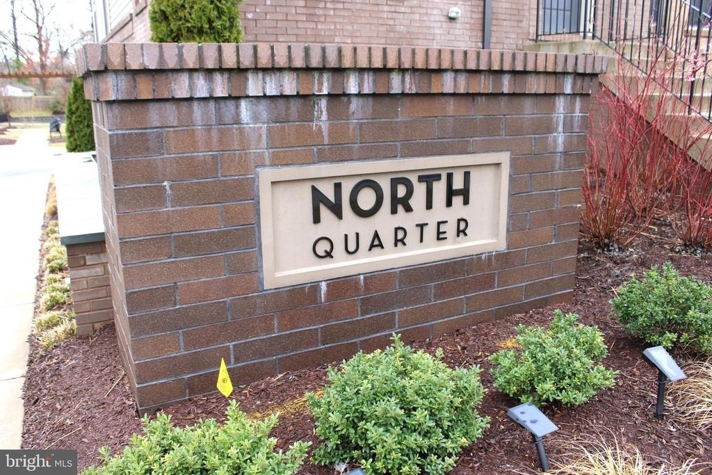5040 Oakmoore Drive - Photo 2