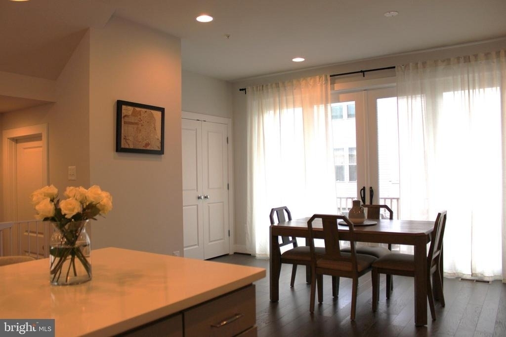 5040 Oakmoore Drive - Photo 8