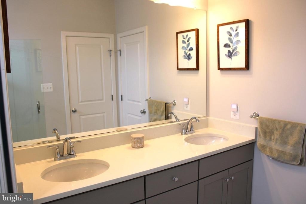 5040 Oakmoore Drive - Photo 18