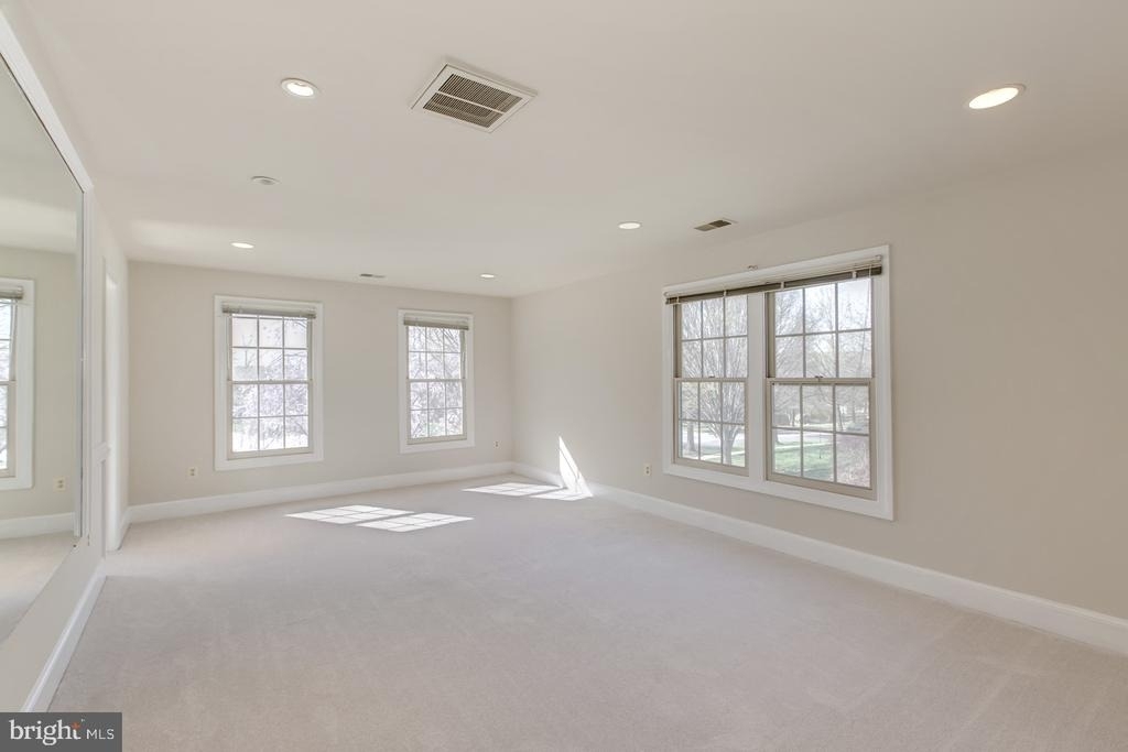 11001 Sugarbush Terrace - Photo 17