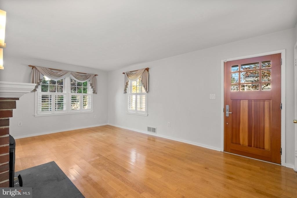 4116 Warner Street - Photo 1