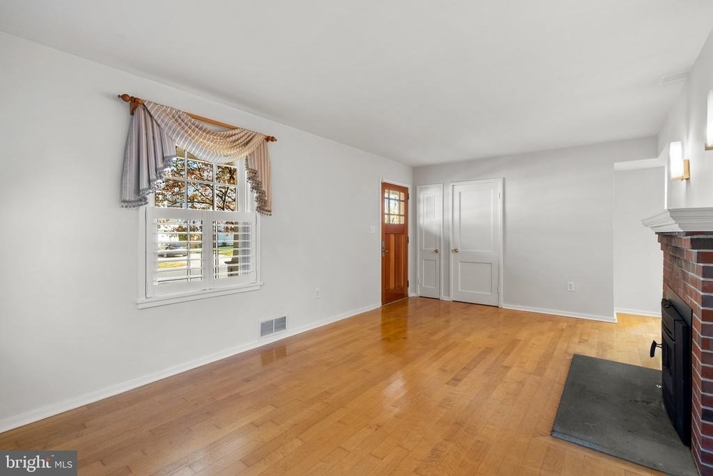4116 Warner Street - Photo 2