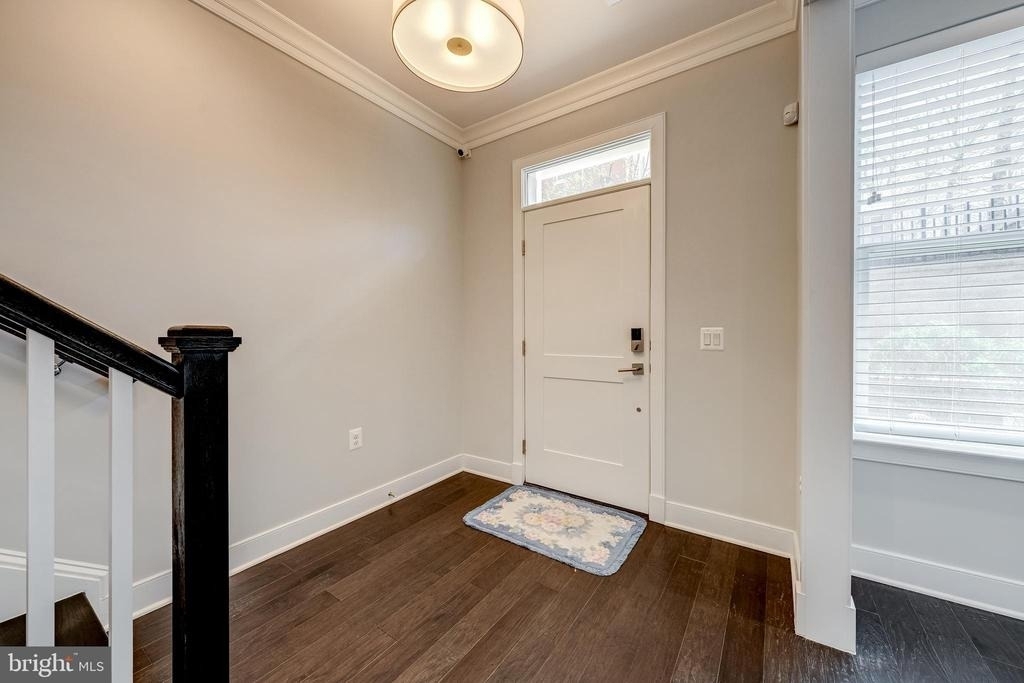 10326 Grosvenor Place - Photo 19