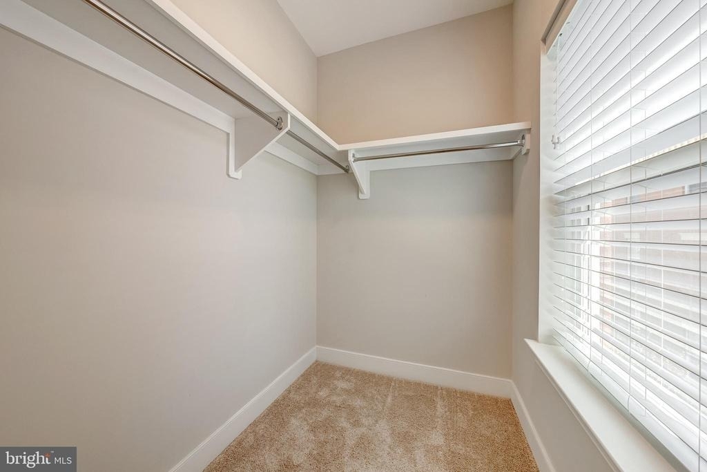 10326 Grosvenor Place - Photo 36