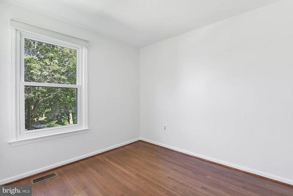 10606 Tuppence Court - Photo 6