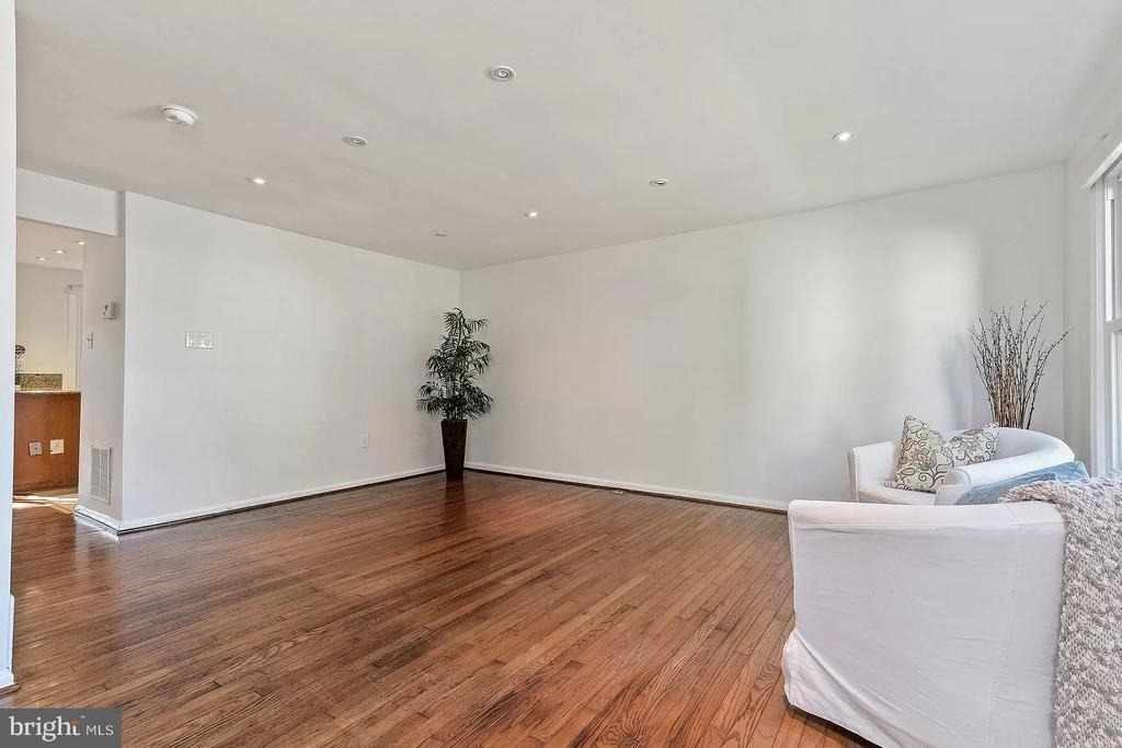 10606 Tuppence Court - Photo 3