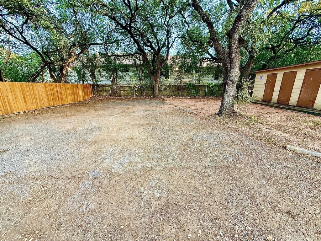 2411 S 5th St - Photo 15