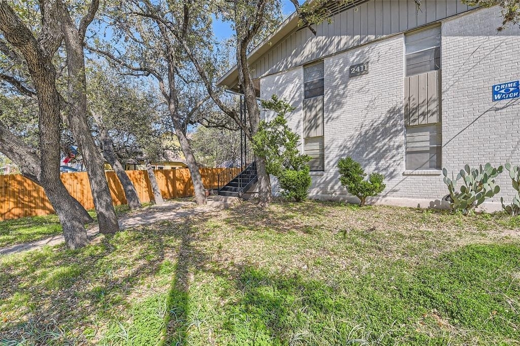 2411 S 5th St - Photo 0