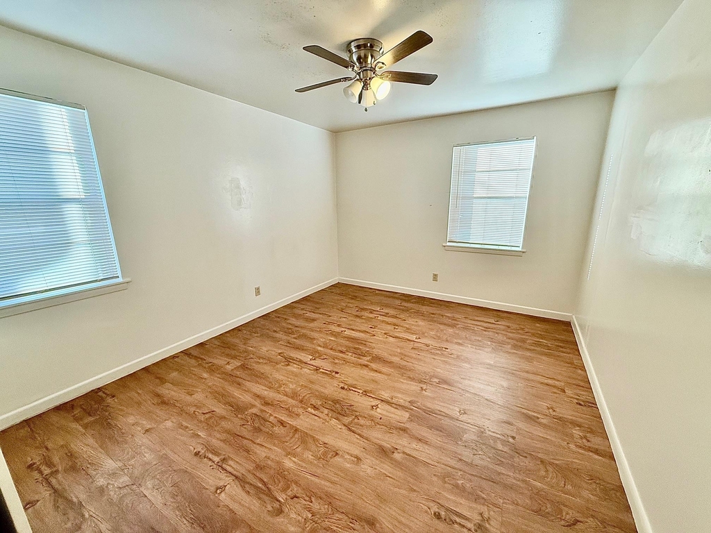 2411 S 5th St - Photo 6