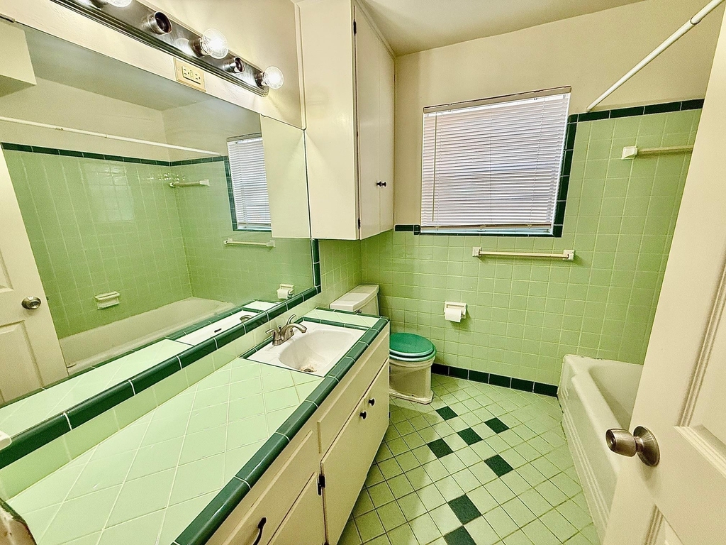 2411 S 5th St - Photo 8