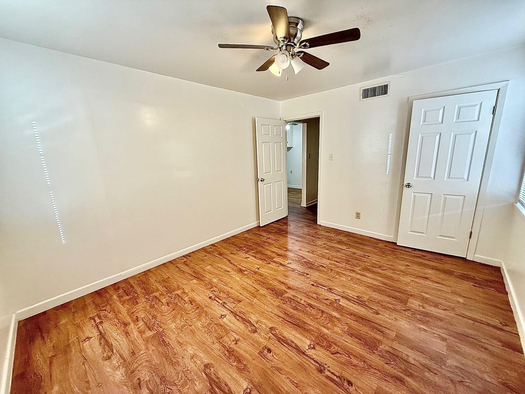 2411 S 5th St - Photo 7