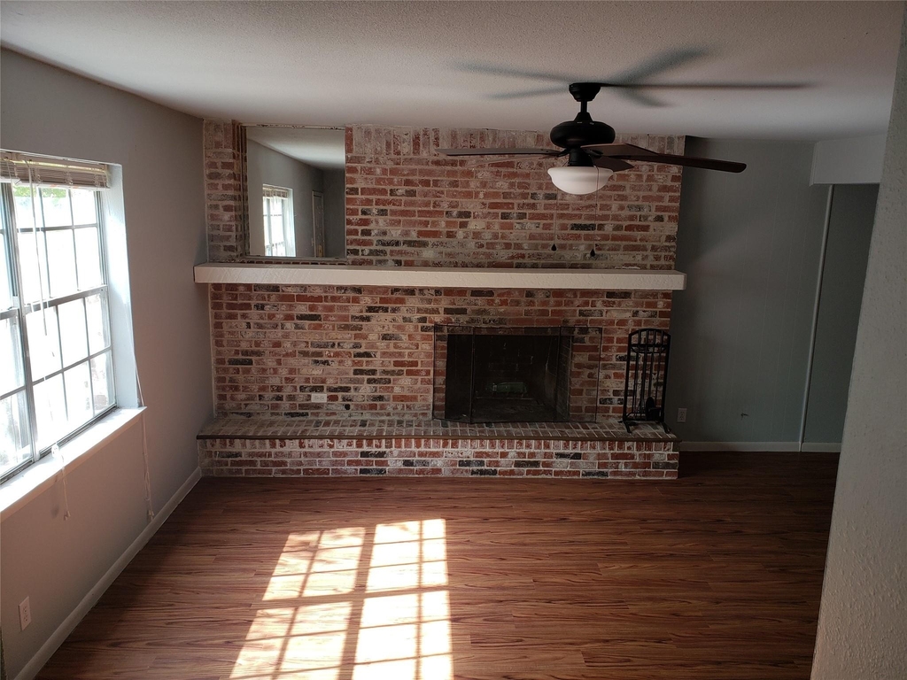 2212 Lanier Dr - Photo 1