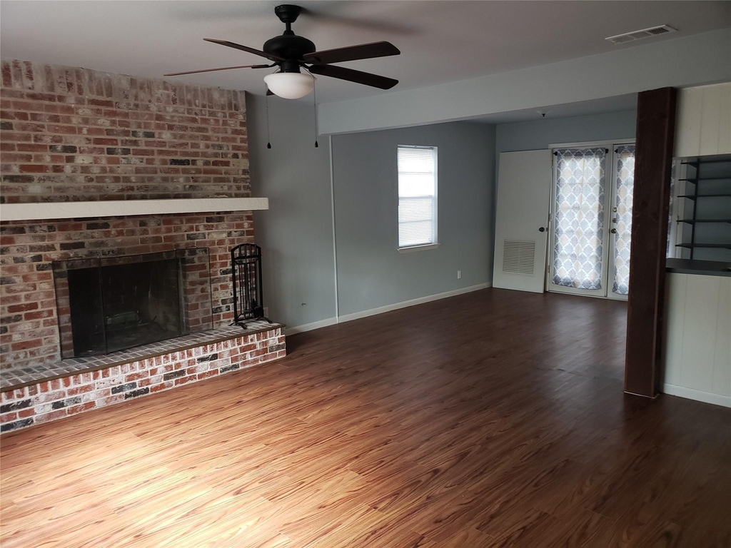2212 Lanier Dr - Photo 3