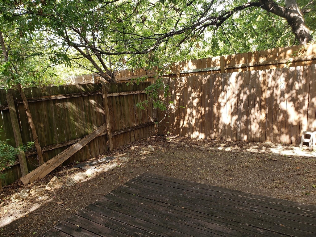 2212 Lanier Dr - Photo 5