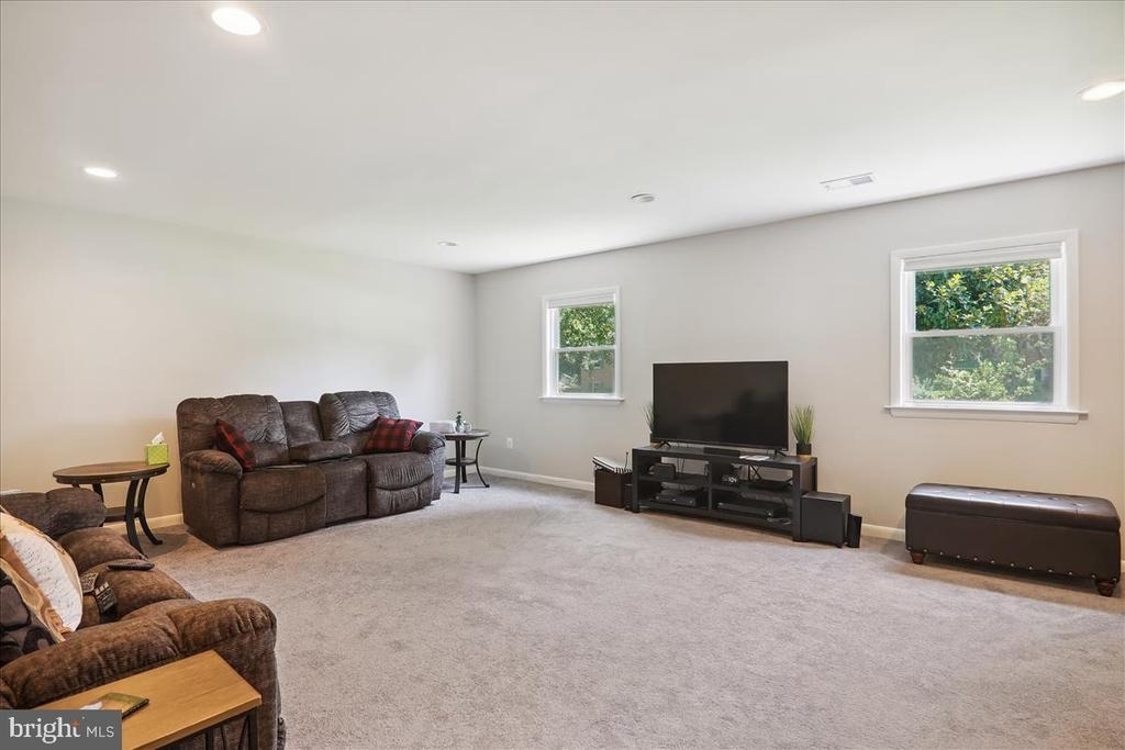 2711 Weller Road - Photo 50