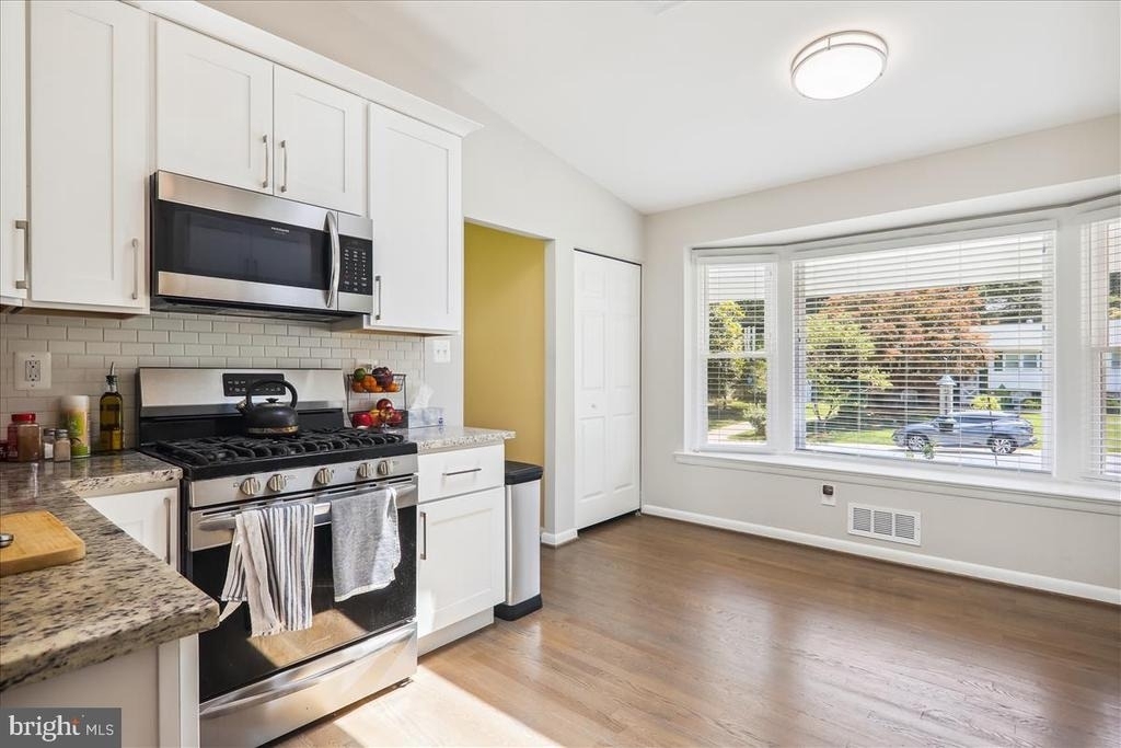 2711 Weller Road - Photo 8