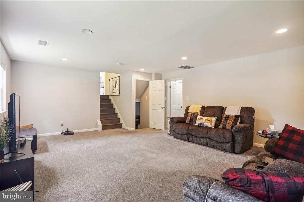 2711 Weller Road - Photo 52