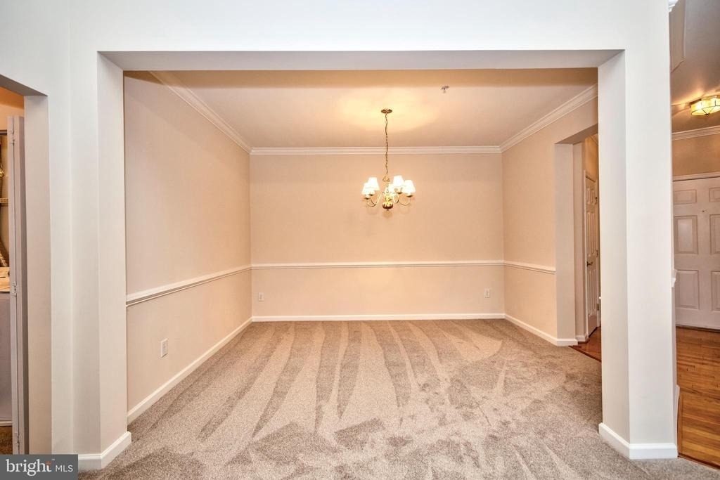 712 Kings Path - Photo 9