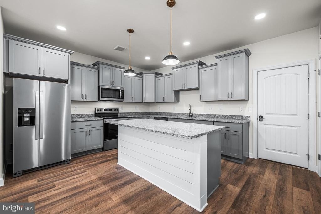 900 Gilbert Road - Photo 5