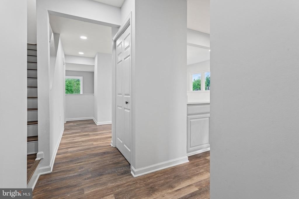 6608 E Beach Drive - Photo 4