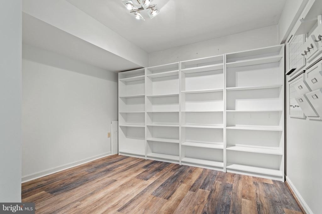 6608 E Beach Drive - Photo 23